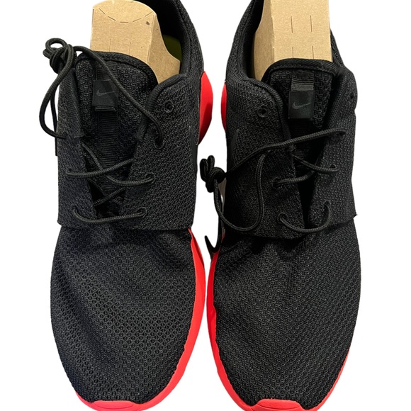 New Nike Roshe Run - Picture 2 of 3